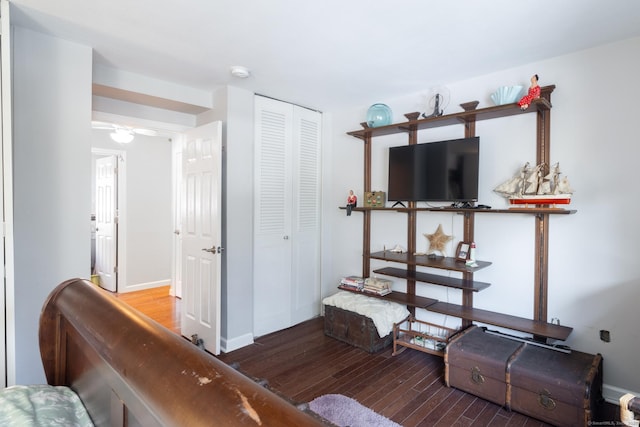 living room with wood-type flooring