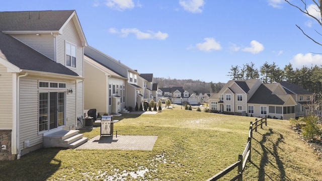 view of yard with a patio