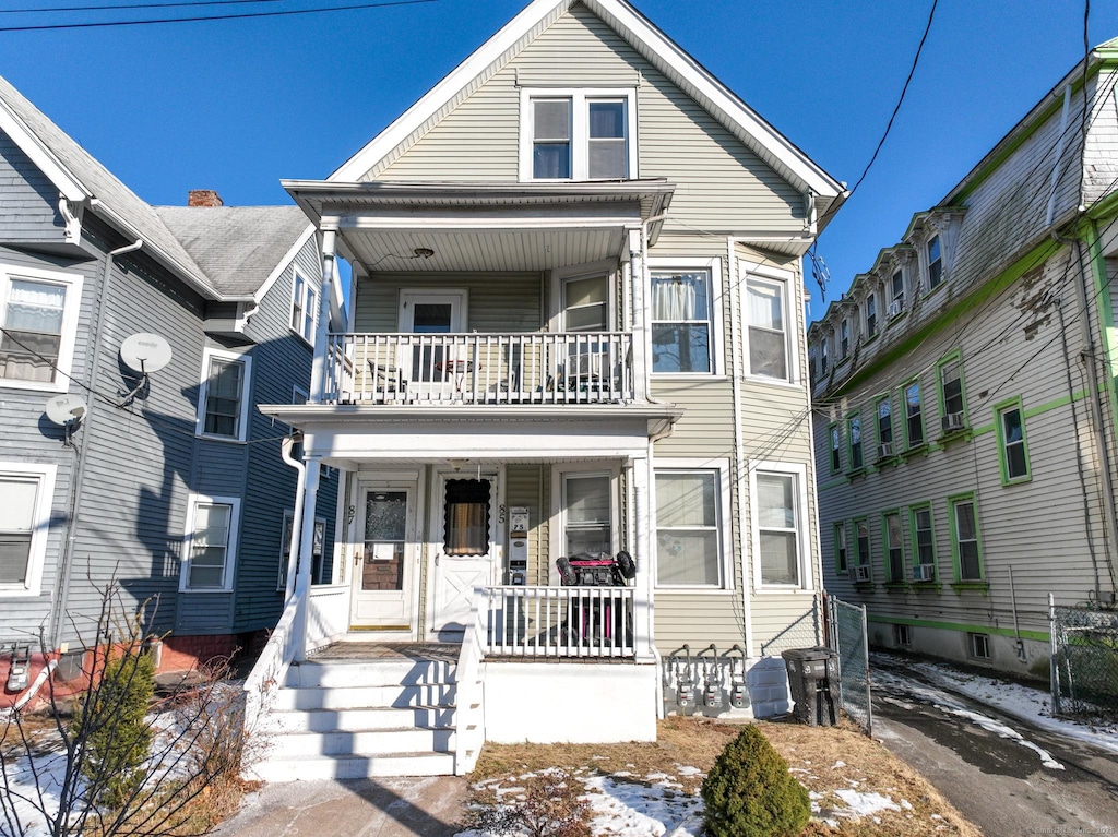 view of front of house featuring a porch