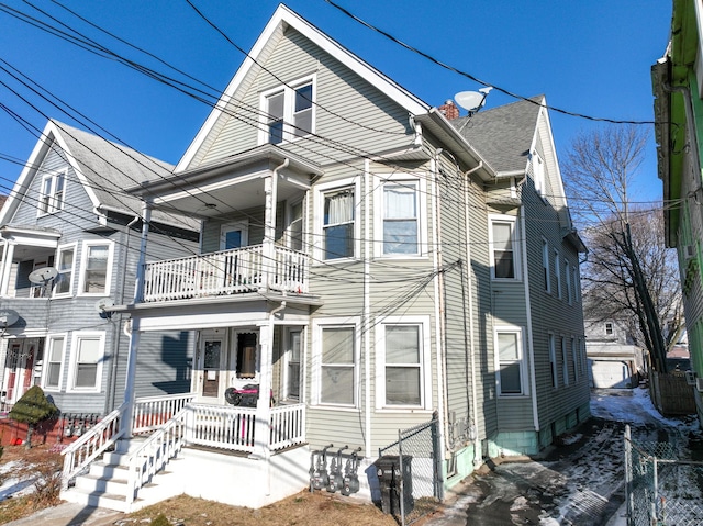 view of front facade with covered porch