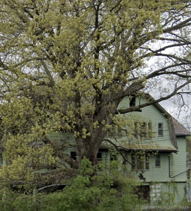 view of side of home