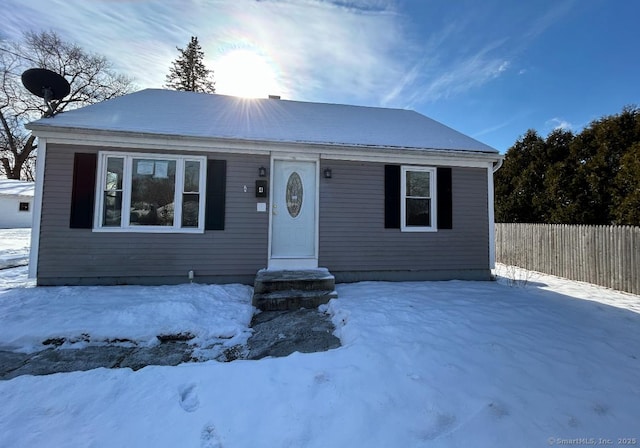 view of front of property