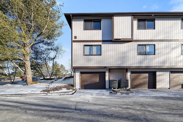 view of front of home with central AC unit