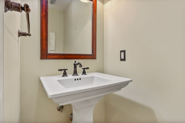 bathroom with sink