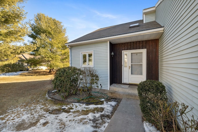 view of property entrance