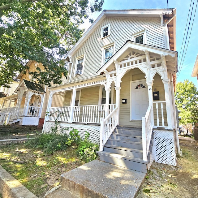 view of front facade featuring a porch