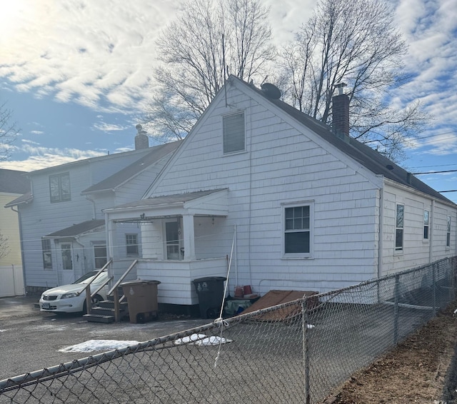 view of front of home