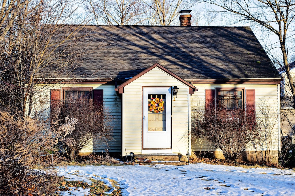 view of front of house