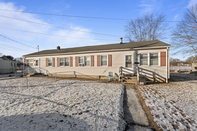 view of front of property