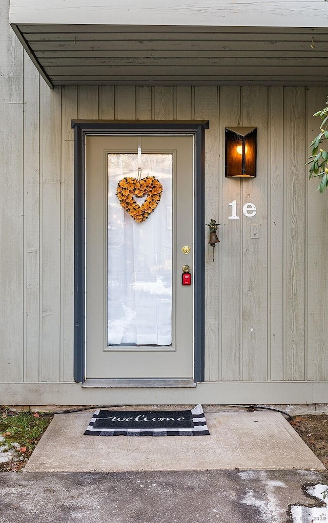 view of property entrance