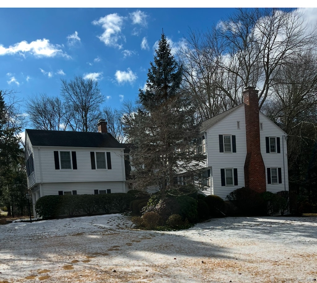 view of front of house