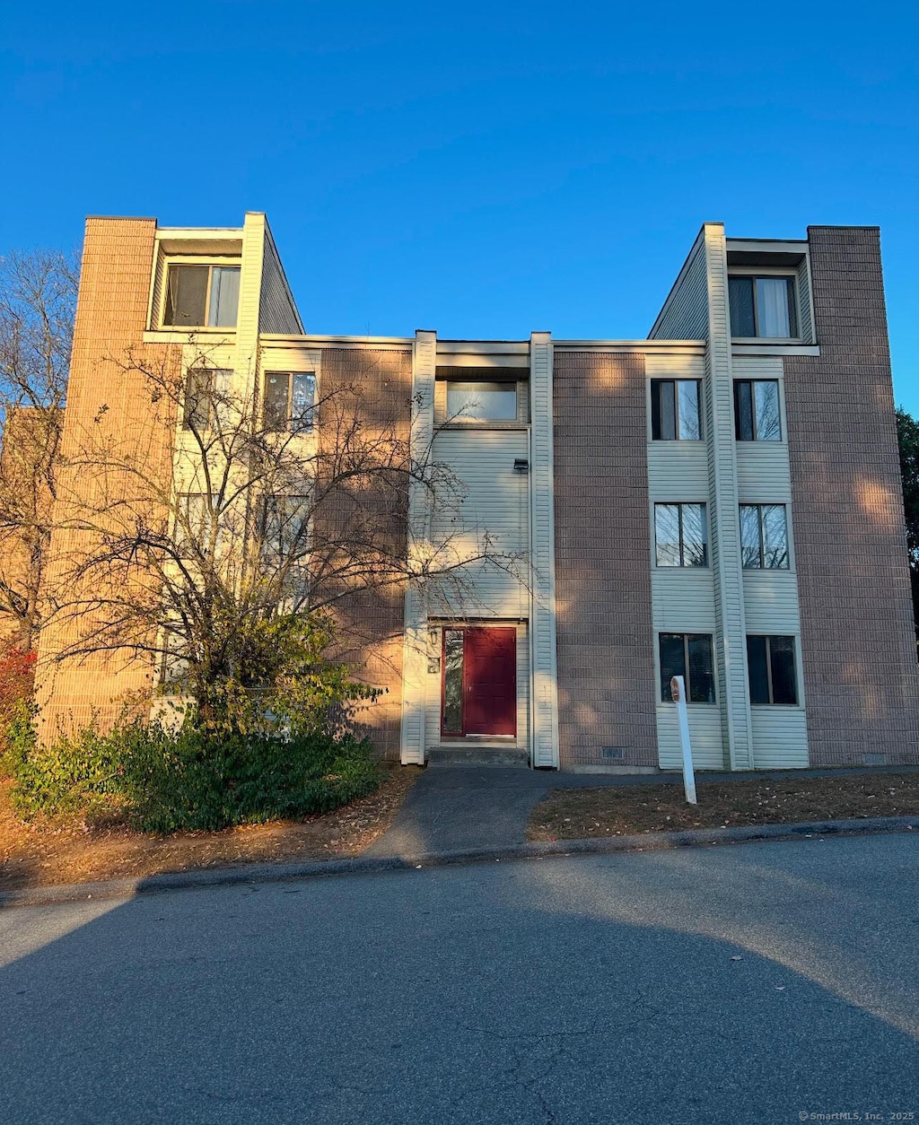 view of building exterior