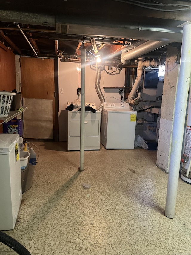 basement with washer and dryer