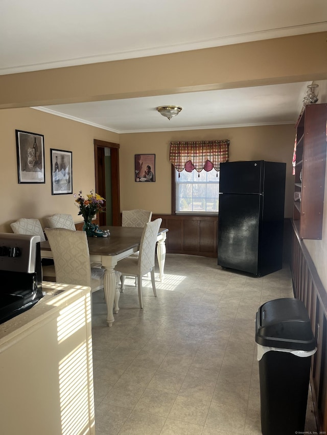 dining room with ornamental molding