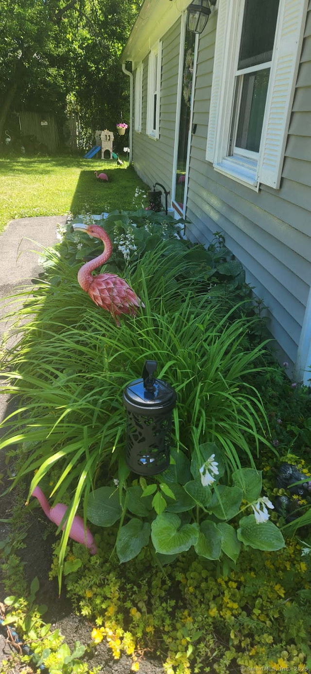 30 Grove Pl, Danbury, CT 06810 - view of yard