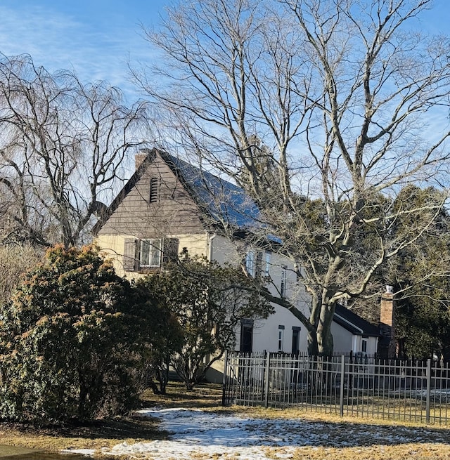 view of front facade