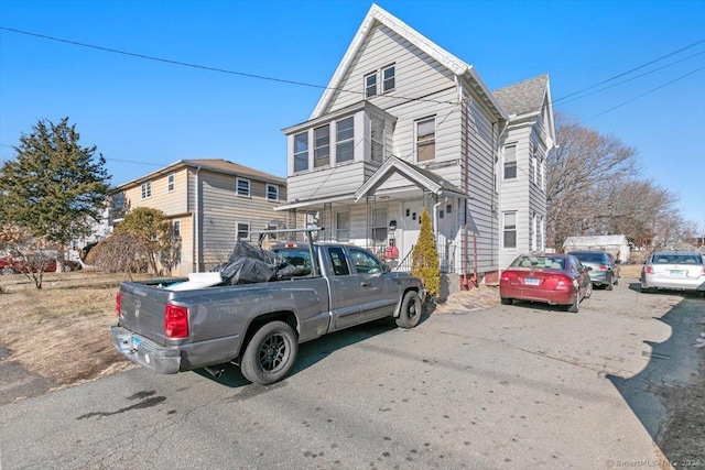 view of front of home featuring covered porch