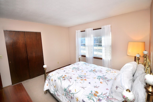 bedroom featuring a closet