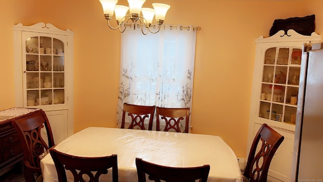 dining room with an inviting chandelier