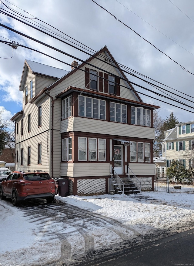 view of front of home