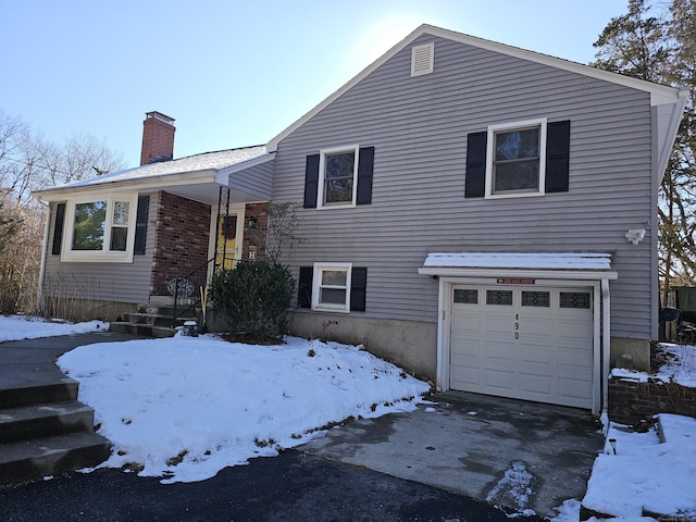 view of front facade with a garage