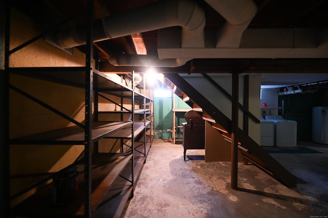 basement featuring washer and dryer