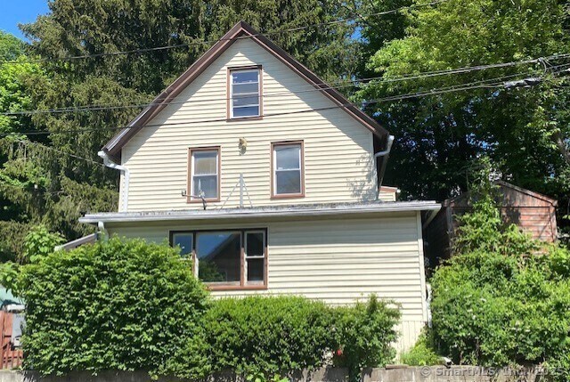 30 Pond St, Naugatuck, CT 06770 - view of side of home