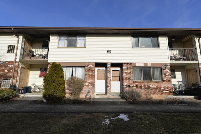 view of townhome / multi-family property