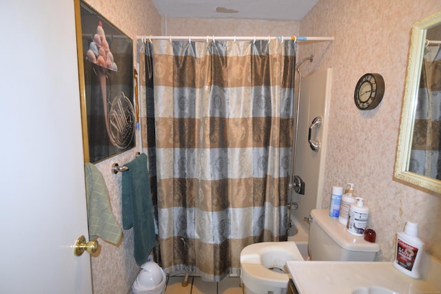 bathroom featuring toilet and shower / bath combo