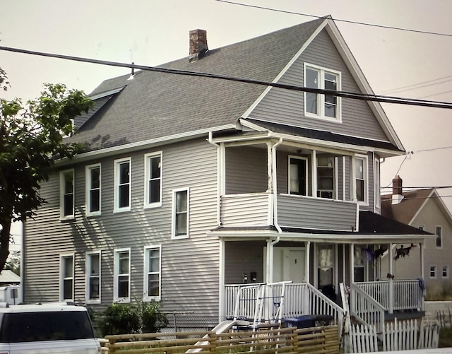 view of front of house featuring a porch