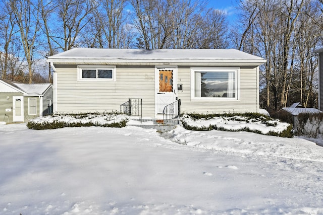 view of front of property