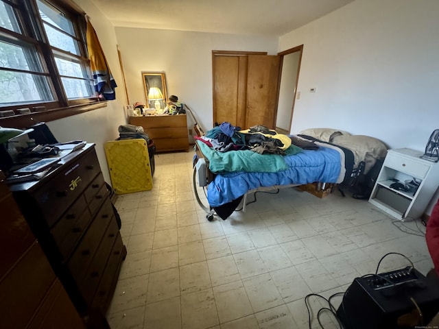 bedroom with a closet