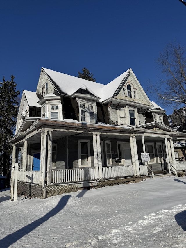 view of front of house with covered porch