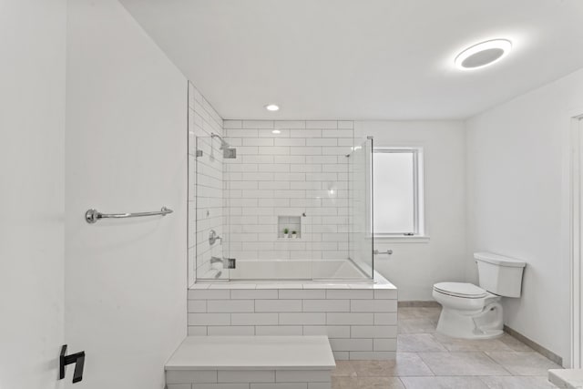 765 Durham Rd, Guilford, CT 06437 - full bath featuring baseboards, recessed lighting, tile patterned flooring, toilet, and tiled shower / bath combo
