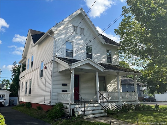 view of front facade featuring covered porch