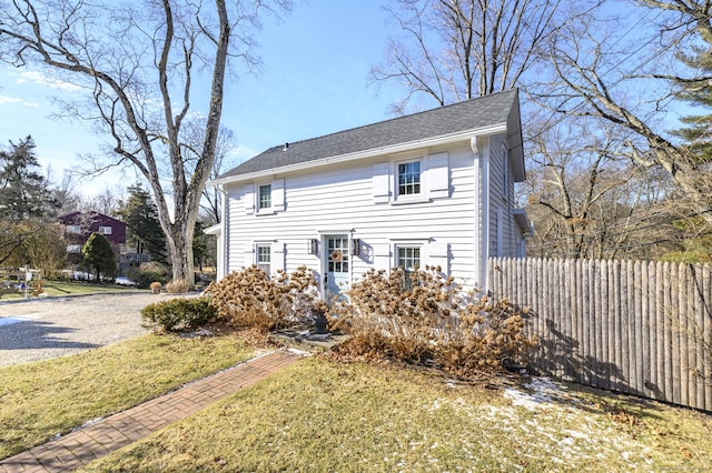 exterior space featuring a yard