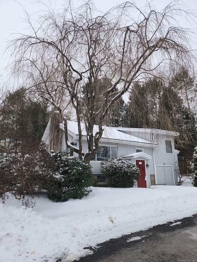 view of front of home with an attached garage