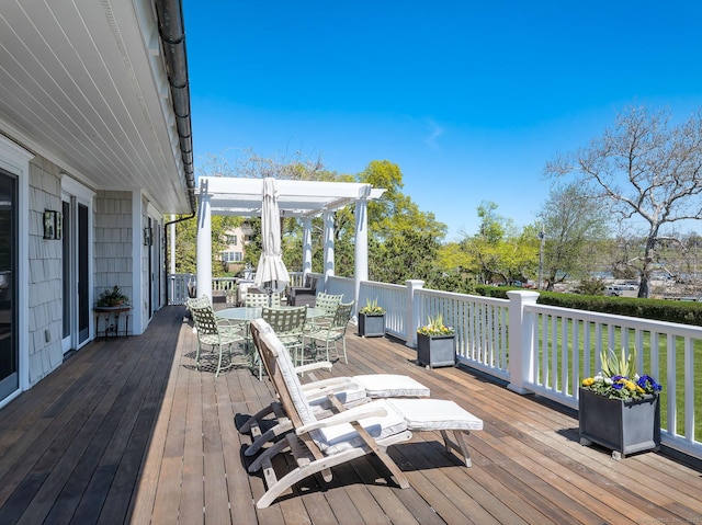 1060 Harbor Rd, Fairfield, CT 06890 - wooden deck with outdoor dining space