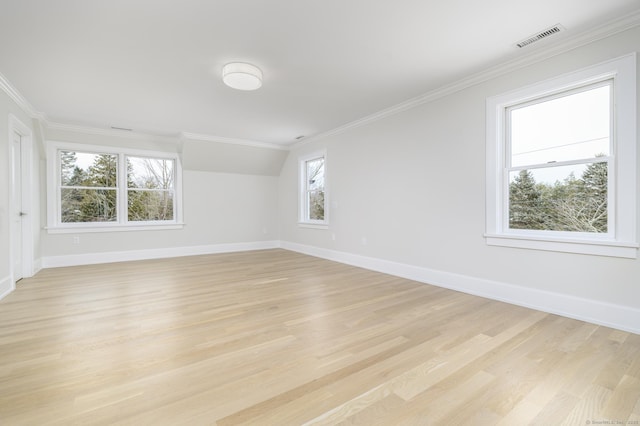 40 Hoyclo Rd, Stamford, CT 06903 - interior space with visible vents, light wood-style flooring, baseboards, and ornamental molding