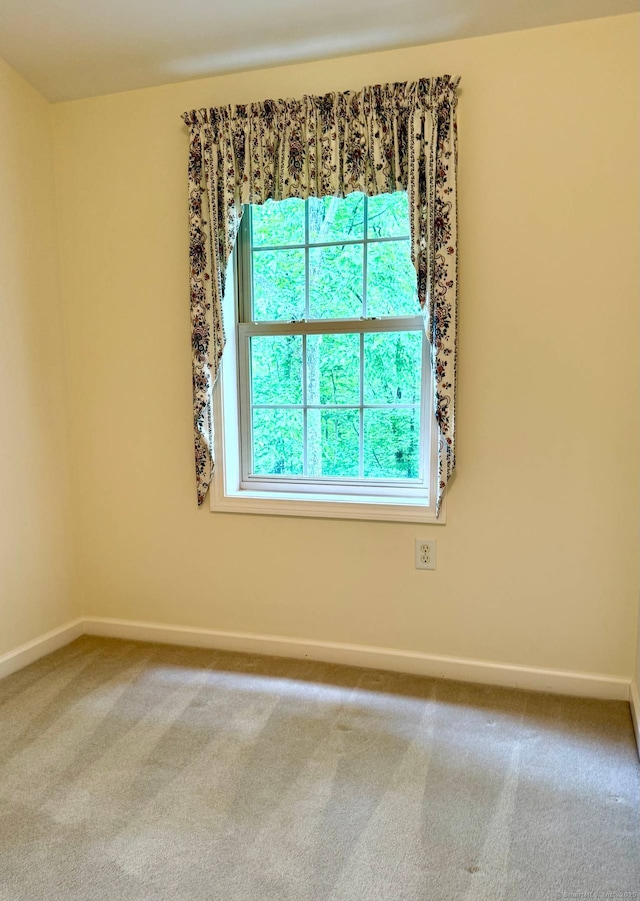 4 Amberly Ln Unit 4, East Lyme, CT 06357 - carpeted spare room with baseboards