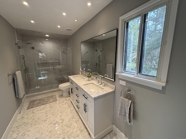 full bathroom with plenty of natural light, baseboards, recessed lighting, and toilet