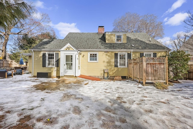 view of front of home