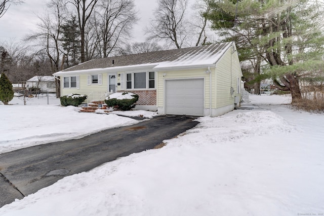 view of front facade with a garage