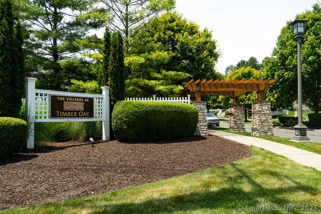 15 Bristol Ter Unit 15, Danbury, CT 06810 - photo 2