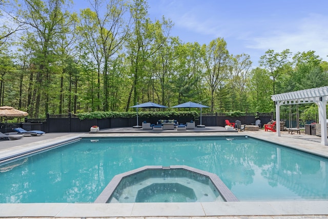 16 Whitehall Pl, Farmington, CT 06032 - view of pool featuring a pool with connected hot tub, a patio, an outdoor hangout area, and a fenced backyard