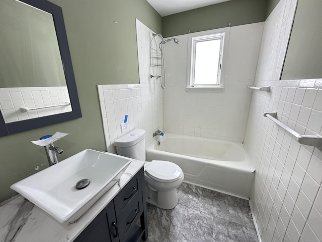 159 Tom Swamp Rd, Hamden, CT 06518 - bathroom with tub / shower combination, vanity, toilet, and tile walls