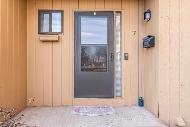 view of property entrance