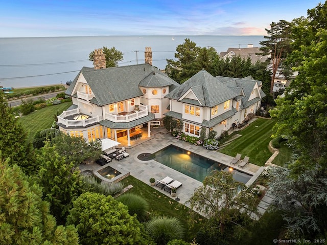 260 Hillspoint Rd, Westport, CT 06880 - bird's eye view with a water view