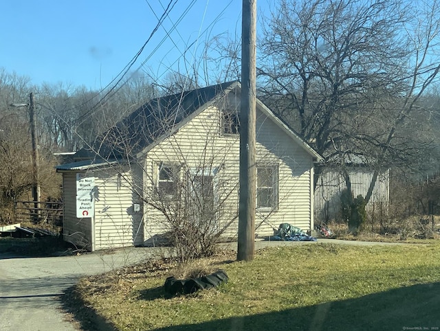 view of property exterior