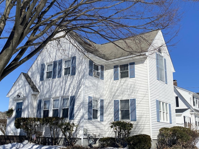 view of home's exterior